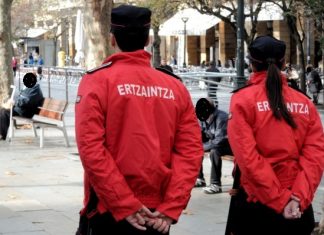 Hoy comienza la primera fase de vacunación de agentes de la Ertzaintza