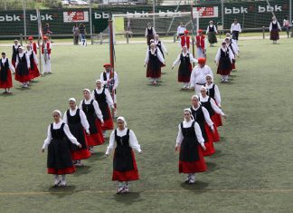 La UPV/EHU ofrece un Diploma de Extensión Universitaria de danza tradicional vasca