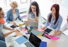 Las mujeres necesitan trabajar 52 días más que los hombres para equiparar su sueldo