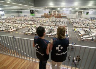 La Fiscalía solicita otros seis meses la investigación de la OPE de Osakidetza