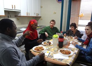 2.500 participantes en las comidas interculturales Bizilagunak