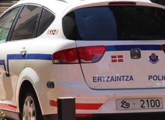 Dos arrestados por robar en seis tiendas de un centro comercial de Barakaldo