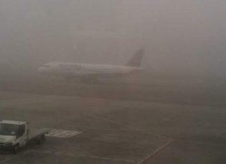 Cierran el aeropuerto de Loiu debido a la niebla