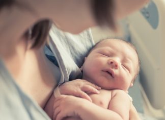 La Hacienda Foral de Bizkaia devuelve hoy 32,8 millones por las retenciones de maternidad