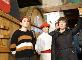 Olatz Arrieta inauguró la temporada del txotx 2019