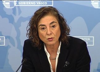 Uriarte acusa a los sindicatos de querer fomentar la enseñanza pública frente a la concertada