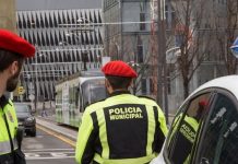 La Policía Municipal de Bilbao comienza la campaña de vigilancia de bicis, motocicletas y ciclomotores