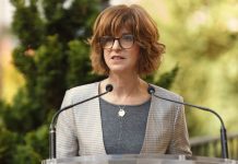 Una testigo asegura que la consejera de Salud conocía las filtraciones de exámenes de Osakidetza
