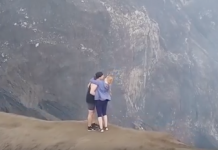Increíble propuesta de matrimonio en el cráter de un volcán