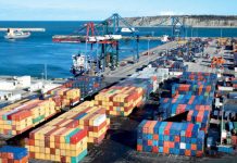 Las exportaciones sufren un descenso interanual del 9,4% en julio en Euskadi