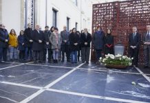 El Parlamento Vasco, excepto el PP, conmemora el Día de la Memoria
