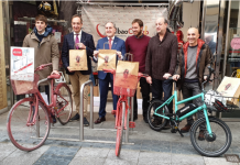 El Ayuntamiento de Bilbao, en colaboración con Bilbaodendak, promueve la campaña ‘¿De compras? Mejor en bici?’