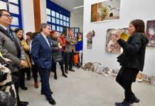 El alcalde de Bilbao preside la inauguración de la exposición de artistas becados por Bilbao Arte en 2019