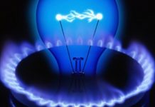 Baja el gas y se congelan la luz, las pensiones y el salario mínimo interprofesional