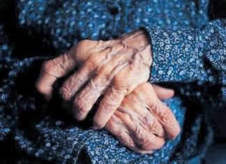 El Ayuntamiento de Bilbao solicita a la ciudadanía que colabore en identificar a personas mayores en situación de riesgo por soledad