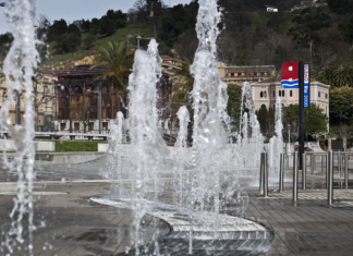El Ayuntamiento de Bilbao restablece el suministro de agua en las fuentes ornamentales de Abandoibarra, Zabalburu, Jardines de Gernika y Ametzola