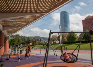 El Ayuntamiento de Bilbao reabre los parques infantiles