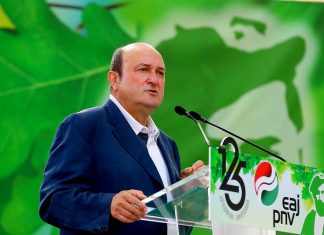 Andoni Ortuzar: «Se está haciendo una instrumentalización política o político sindical de esta pandemia para ir a erosionar, a atacar a las recién creadas instituciones»