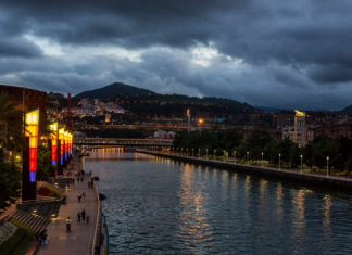 El Ayuntamiento de Bilbao ilumina de cultura y color las noches de los fines de semana de otoño