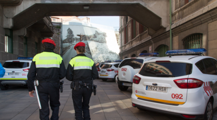 La Policía Municipal de Bilbao colabora en el seguimiento y control de las cuarentenas obligadas por el COVID-19