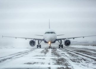 Sigue sin recuperarse la normalidad en el Aeropuerto de Bilbao