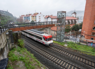 El Ayuntamiento de Bilbao instala dos nuevos ascensores en Olabeaga