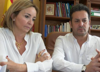 Suspendidos de militancia los cuatro alcaldes del PSOE vacunados sin pertenecer a los grupos de riesgo