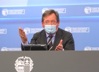 El Gobierno Vasco se plantea adelantar el toque de queda a las 18:00 o las 20:00