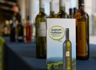 Bizkaiko Txakolina valora en un 30% el descenso de ventas provocado por la pandemia