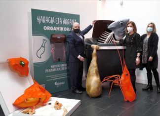 Bizkaia cambia el sistema de tratamiento de residuos orgánicos: desde hoy recogerá carne y pescado en el contenedor marrón