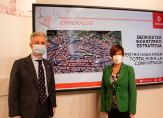 El Ayuntamiento de Bilbao apuesta por la colaboración ciudadana y la coordinación intermunicipal para fortalecer la convivencia en el distrito de Errekalde