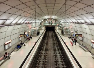 Metro Bilbao adaptará las máquinas canceladoras y expendedoras a personas con discapacidades