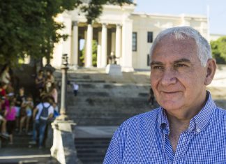 Joseba Sarrionandia vuelve a Iurreta tras 36 años de exilio