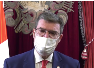 Juan Mari Aburto deja el Ayuntamiento de Bilbao temporalmente por un tumor