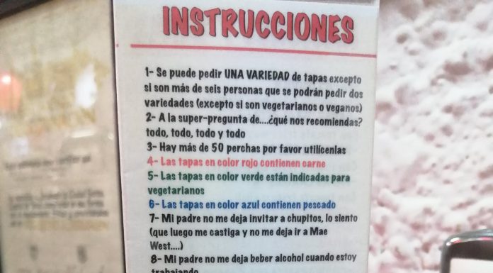 Este curioso cartel de instrucciones de un bar de Granada se ha viralizado