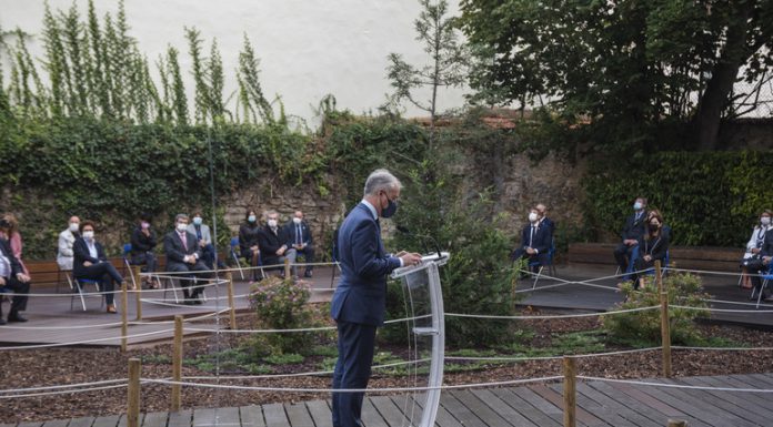 El Gobierno Vasco homenajea a las víctimas del Covid-19