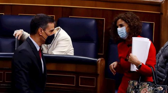 El Gobierno de España subirá el IVA de las mascarillas quirúrgicas al 21%