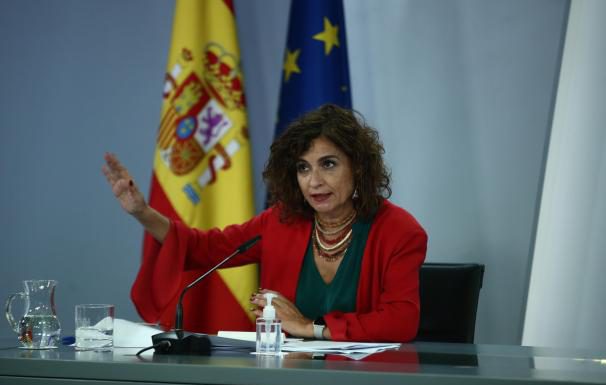 España tiene 214.000 funcionarios más y 61.000 empleos privados menos que en 2019
