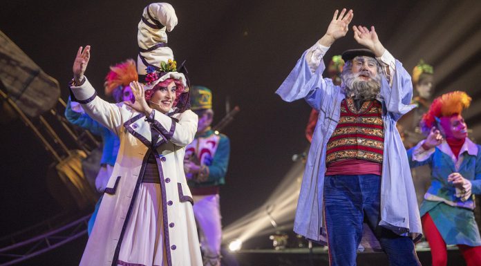 Olentzero y Mari Domingi hoy en el Teatro Arriaga