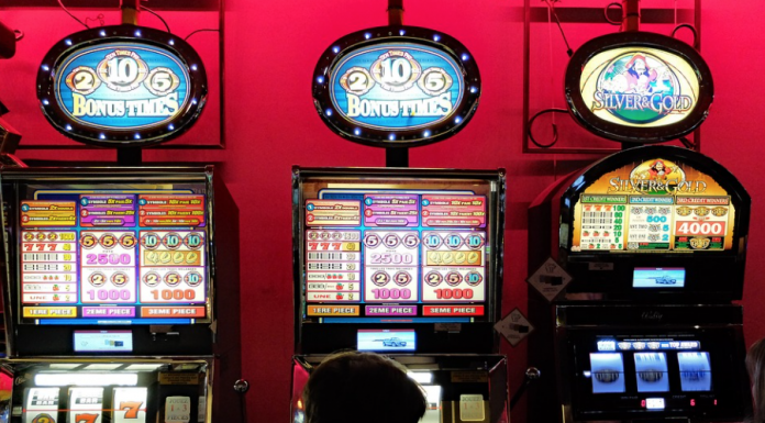 El 24,9 % de los jóvenes admite haber jugado a juegos de azar y apuestas en el último año