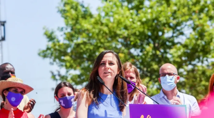 Ione Belarra se refiere al PSOE como «partido de la guerra»