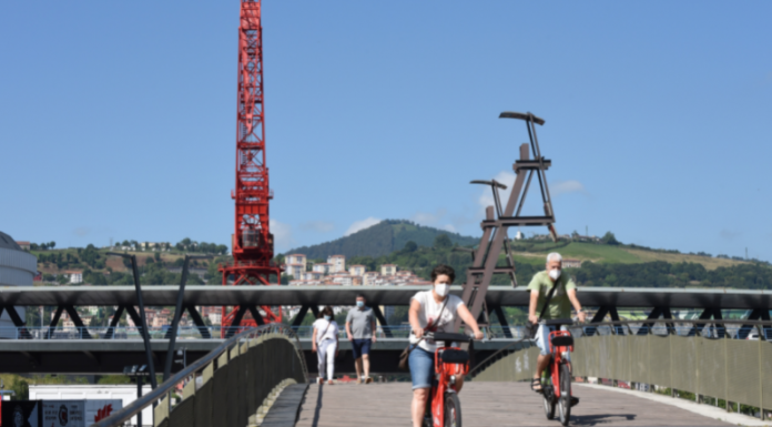 El Ayuntamiento de Bilbao arranca su programa de bonos comercio y bicicletas con la adhesión de los establecimientos