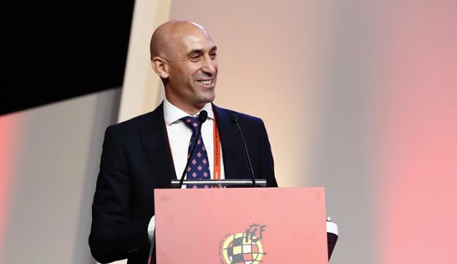 Rubiales cobrará más si el Barça queda segundo en la Liga y va a la Supercopa