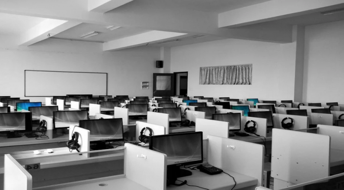 Educación y sindicatos acuerdan reforzar los ejes estratégicos de la red pública vasca
