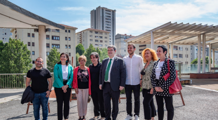 El Ayuntamiento de Bilbao y la Asociación Tendel celebran el 60 aniversario del barrio de Otxarkoaga
