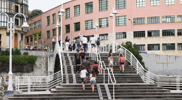 El Ayuntamiento de Bilbao edita un boletín Infobilbao y folletos en siete idiomas para dar a conocer el Plan Zubirik 2025