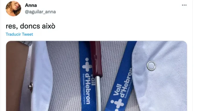 La chapa que muestra esta doctora está arrasando en Twitter