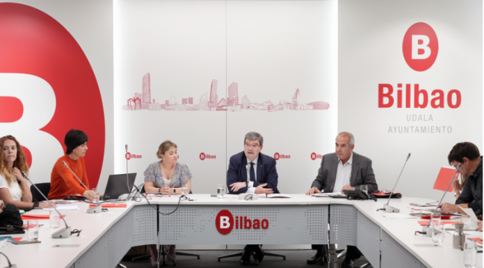 El Alcalde de Bilbao preside la segunda reunión anual del Consejo Asesor del Euskera
