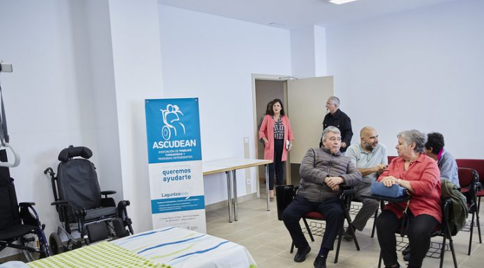 Zaintel y Etxean Zaindu, dos nuevos servicios del Gobierno Vasco para ayudar a las familias con personas dependientes a su cargo