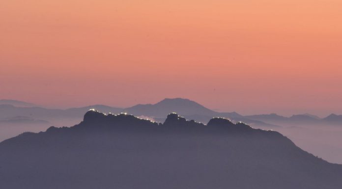 La Vía Pirenaica iluminará más de 300 cumbres simultáneamente en favor del derecho de autodeterminación de los pueblos
